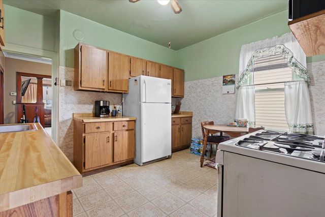 2837 S 15th STREET, Milwaukee, WI 53215