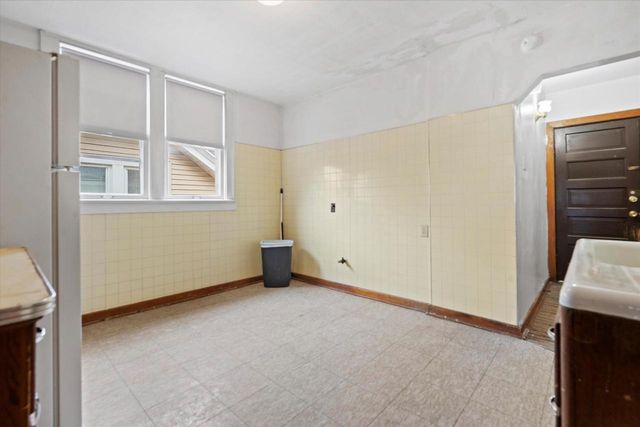 2837 S 15th STREET, Milwaukee, WI 53215