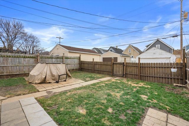 2837 S 15th STREET, Milwaukee, WI 53215