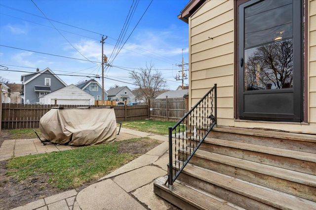 2837 S 15th STREET, Milwaukee, WI 53215