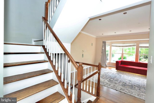 6633 CREEK POINT WAY, Alexandria, VA 22315