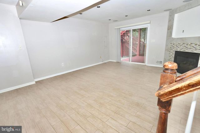 6633 CREEK POINT WAY, Alexandria, VA 22315