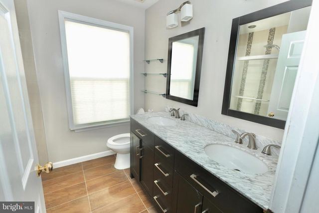 6633 CREEK POINT WAY, Alexandria, VA 22315