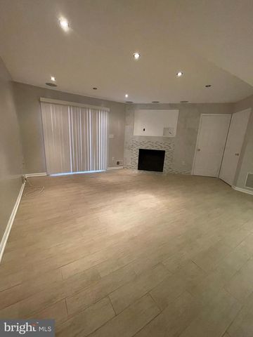 6633 CREEK POINT WAY, Alexandria, VA 22315