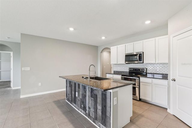 10904 TALLY FAWN LOOP, San Antonio, FL 33576