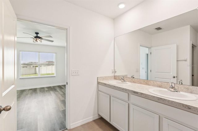 10904 TALLY FAWN LOOP, San Antonio, FL 33576