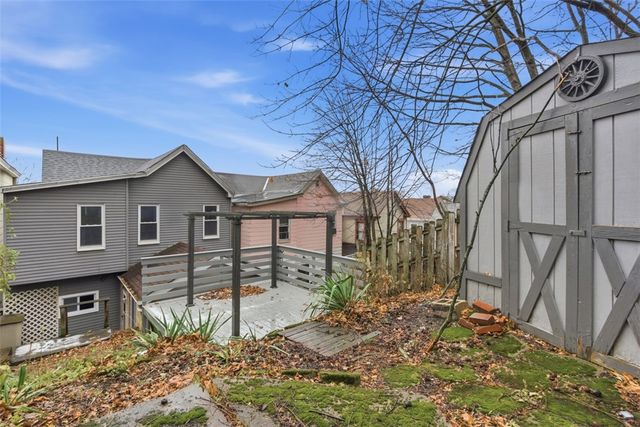 13 Marchmont Street, Ingram, PA 15205