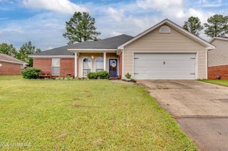 619 Shadowridge Drive, Brandon, MS 39047