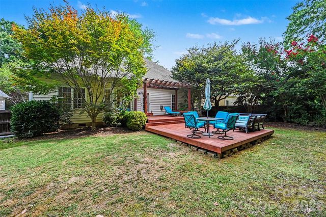1109 Moray Court, Charlotte, NC 28211