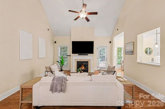 1109 Moray Court, Charlotte, NC 28211