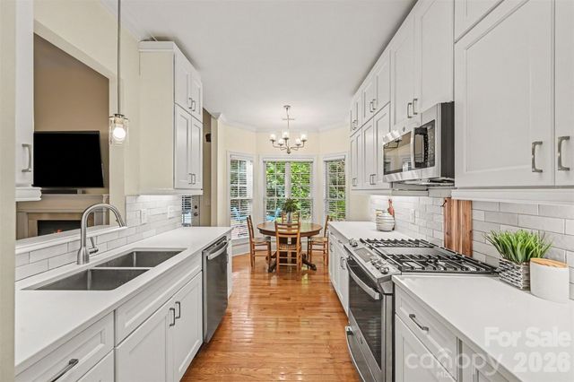 1109 Moray Court, Charlotte, NC 28211