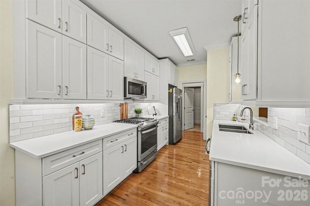 1109 Moray Court, Charlotte, NC 28211