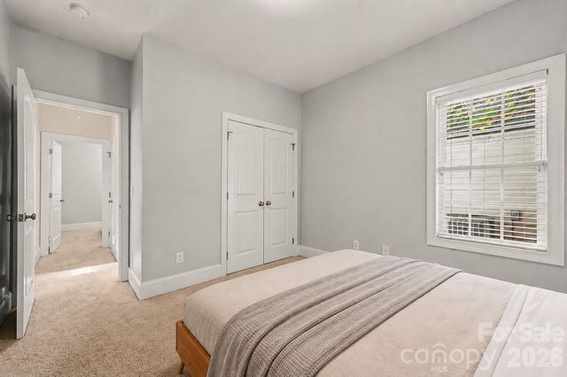 1109 Moray Court, Charlotte, NC 28211