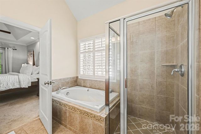 1109 Moray Court, Charlotte, NC 28211