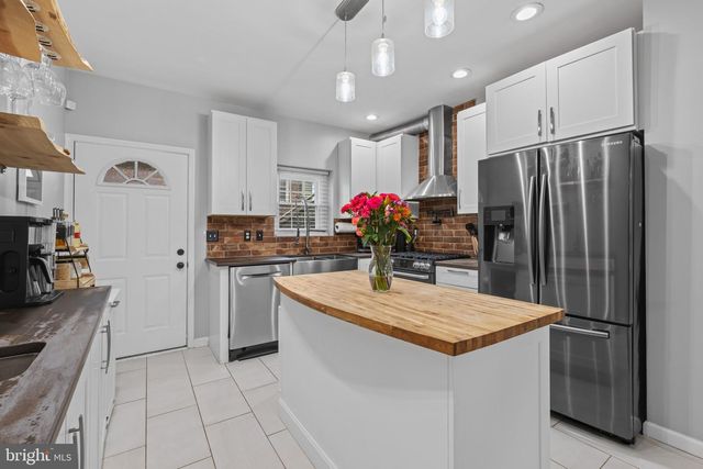 2512 E FAIRMOUNT AVE, Baltimore, MD 21224