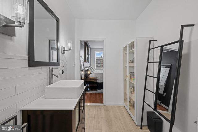 2512 E FAIRMOUNT AVE, Baltimore, MD 21224