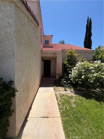 37401 Richmond, Palmdale, CA 93552