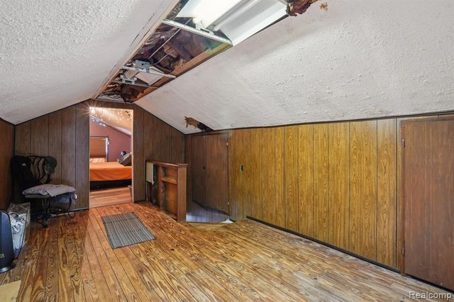 19740 Broadacres Street, Clinton Township, MI 48035