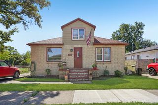 19740 Broadacres Street, Clinton Township, MI 48035