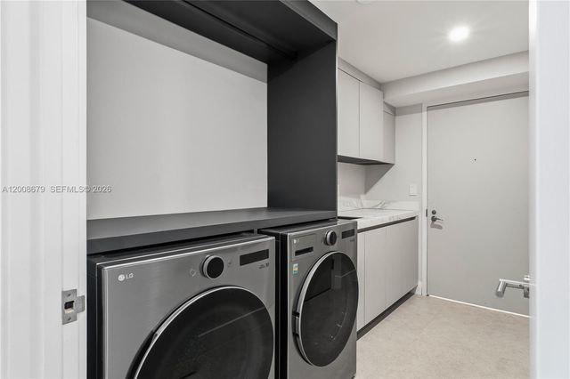 17875 Collins Ave 3906, Sunny Isles Beach, FL 33160