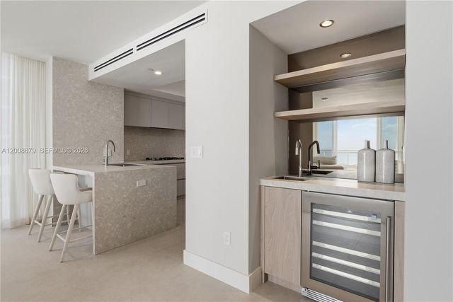 17875 Collins Ave 3906, Sunny Isles Beach, FL 33160