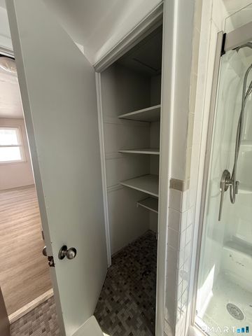 30 Bungay Road 5, Seymour, CT 06483