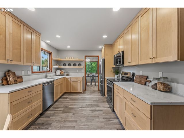 14354 Se CAROL Ave, Milwaukie, OR 97267