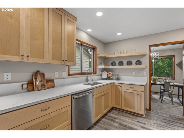 14354 Se CAROL Ave, Milwaukie, OR 97267