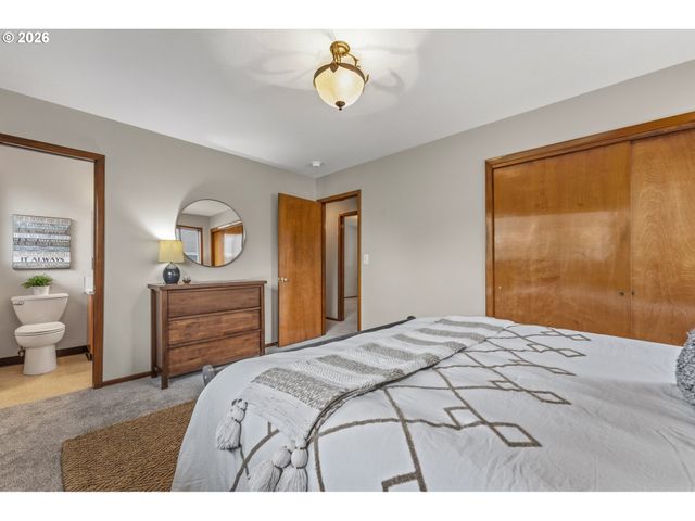 14354 Se CAROL Ave, Milwaukie, OR 97267