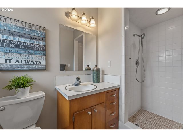 14354 Se CAROL Ave, Milwaukie, OR 97267