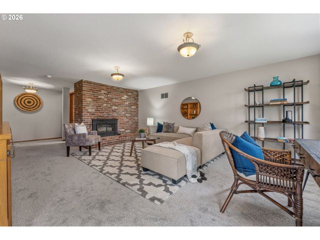 14354 Se CAROL Ave, Milwaukie, OR 97267