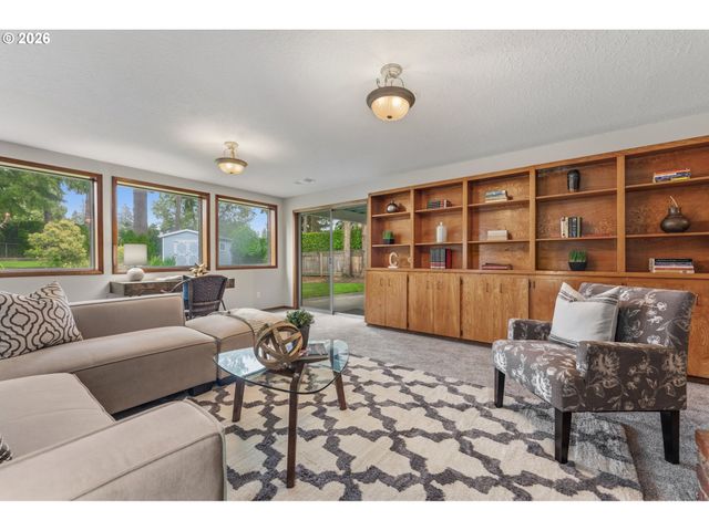 14354 Se CAROL Ave, Milwaukie, OR 97267