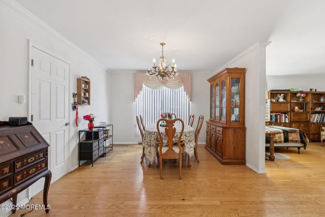 4 Harrogate Lane, Manchester, NJ 08759