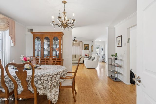 4 Harrogate Lane, Manchester, NJ 08759