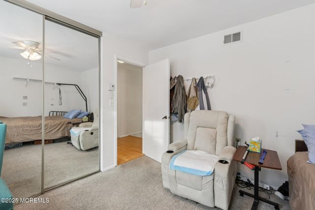 4 Harrogate Lane, Manchester, NJ 08759