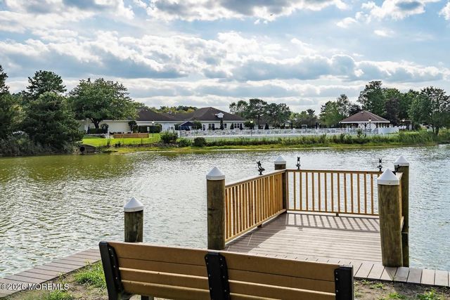 4 Harrogate Lane, Manchester, NJ 08759