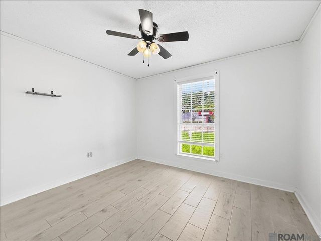 16044 S Harrells Ferry Rd, Baton Rouge, LA 70816