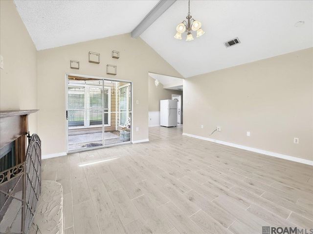 16044 S Harrells Ferry Rd, Baton Rouge, LA 70816