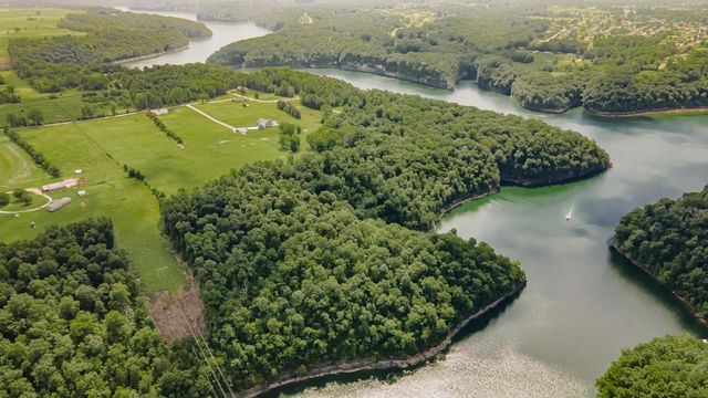 1855 S Shepola Road, Nancy, KY 42544