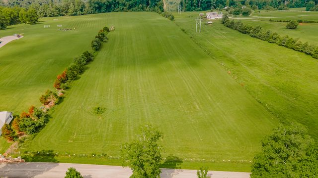 1855 S Shepola Road, Nancy, KY 42544