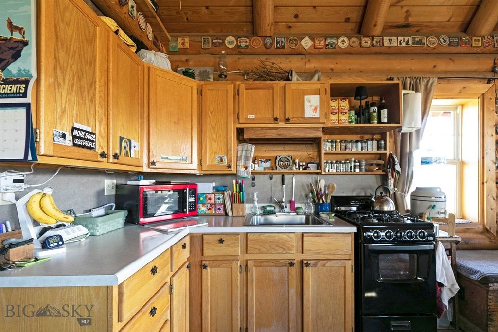 Address unavailable. photo 65