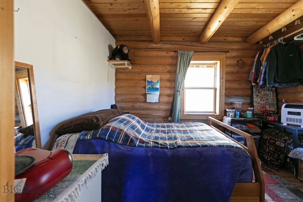 Address unavailable. photo 67