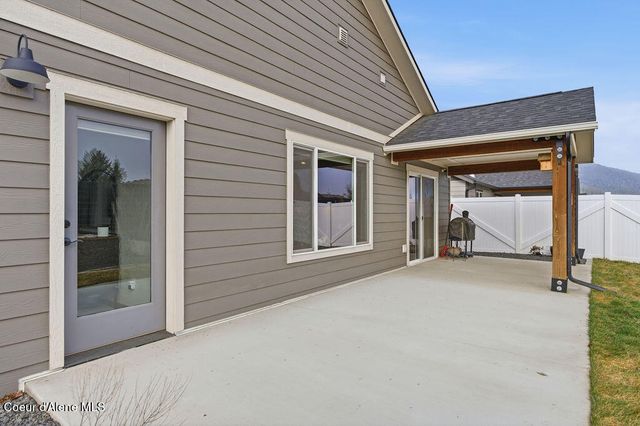 13484 N International ST, Rathdrum, ID 83858
