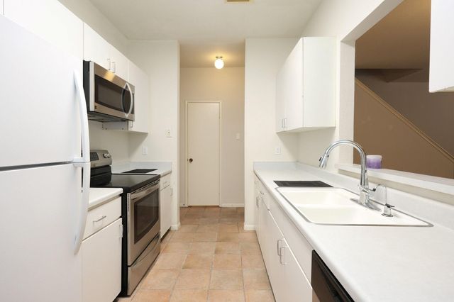 6000 Reims Road 3410, Houston, TX 77036