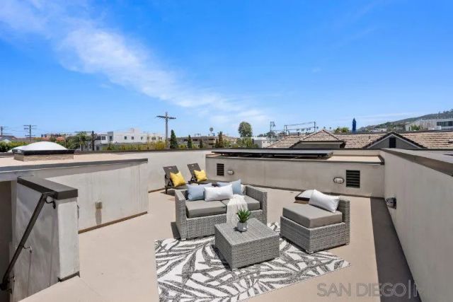 718 Silver, La Jolla, CA 92037