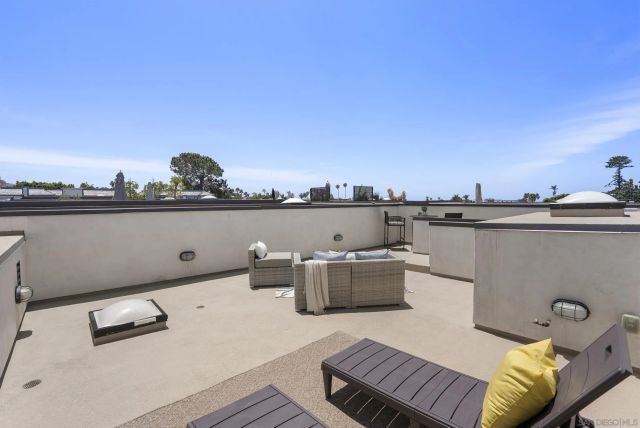 718 Silver, La Jolla, CA 92037
