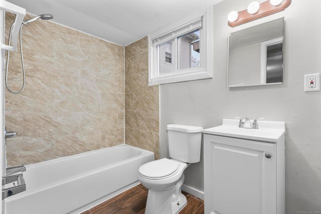 15 Maple Street, New Haven, CT 06511