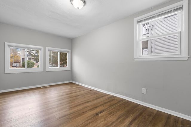 15 Maple Street, New Haven, CT 06511