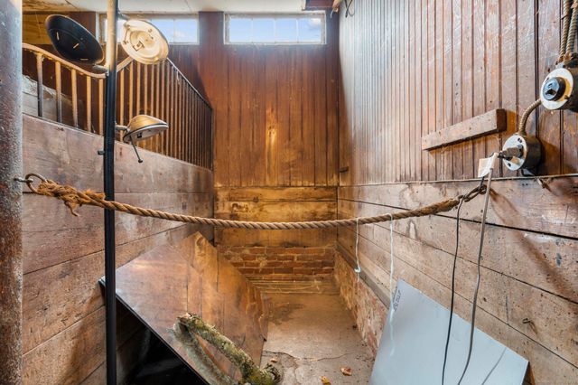 15 Maple Street, New Haven, CT 06511