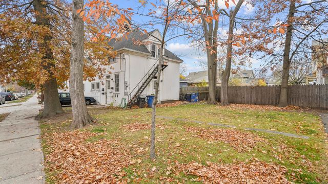 15 Maple Street, New Haven, CT 06511